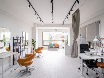 エンバー(Ember)の写真/温かみある癒やしのくつろぎ空間をご用意。自分へのご褒美にゆったりしたい方へ。