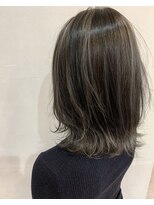 フリーズ 川西店(Freez)&nbsp;【Freez】シルバーハイライト×外ハネロブ