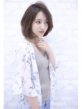 オーロ 西宮店(ORO) シンプルなひし形ボブ