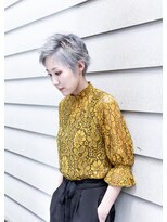 タンタントザクワフュール(Ten Tante the coiffure)&nbsp;マニッシュな刈り上げベリーショート◎ホワイティアッシュ
