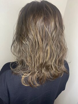 モルニ(MORNI) ショコラベージュ_マロンベージュ Aラインボブ かきあげ