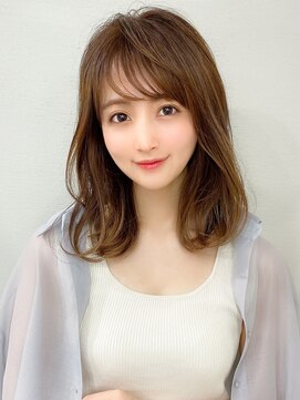 ラルユー 金山(LallYou) 美髪/ホワイトグレージュ/ネビージュ/大人かわいい/こなれミディ