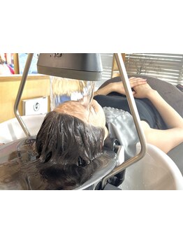 《litto hair》こだわりの業界最高級夢シャン★ゆったり穏やかなサロン空間で、夢心地のくつろぎを―。