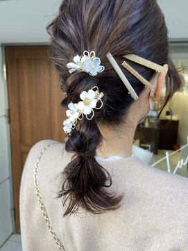 インビテーション(invitation) ポニーテール・ミディアムアレンジ・結婚式・卒業式