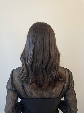 アンフィ 東京(Amphi) 【イルミナのツヤ感!!ショコラベージュ♪】