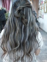 マリアナ(Mariana)&nbsp;ハイライトショートヘアレイヤーカットダブルカラー