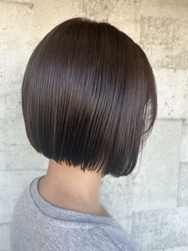 ミルヘアデザイン(mil hair design) ダブルカラーブルーアッシュカラーケアブリーチショートボブ