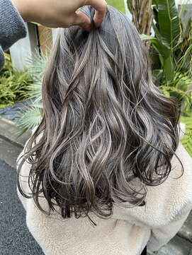 アミー 駒澤(Ammy komazawa) 細ハイライトカラー 松本