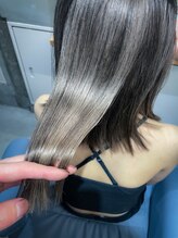 髪の芯から強くする☆ホームケア４回分付き！《COREMEトリートメント》ご自宅での週１ケアにも