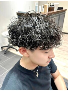 メンズ ビュートヨナカ(MEN’S VIEW TOYONAKA) マッシュレイヤー/刈り上げ/前髪あり/メンズ/パーマ