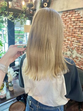 アンリ(Henri) 【かしむら】ブリーチ/ブリーチカラー/ケアブリーチ/暖色カラー