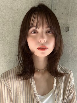 ガーデンヨコハマ(GARDEN YOKOHAMA) こなれミディアムレイヤーカット束感前髪オリーブベージュ外ハネ