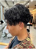 波巻きスパイラルパーマシャドウパーマメンズ刈り上げ緩め30代