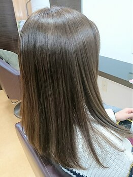 アルフィーネ(alfine)の写真/一度体験してみれば分かる!気になるクセも地肌から毛先まで艶のある美髪へ導く*思わず触れたくなる♪