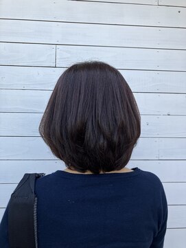 リポゾ(Riposo.) ミディアムボブ
