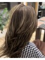 リードヘアーバイバンプ(Lead Hair by vamp)&nbsp;少し太めのハイライトでしっかり筋感を！
