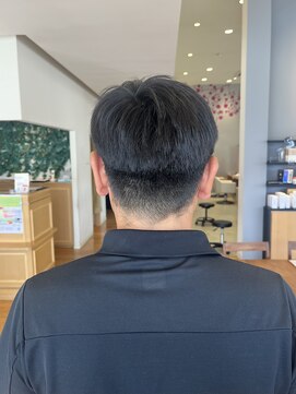 サラ ビューティ サイト 春日(SARA Beauty sight) ノーセットでも◎スッキリ短髪スタイル/メンズカット