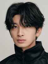 レタッチバイフィフス(RETOUCH by fifth)&nbsp;センターパートニュアンスパーマワンカールパーマ韓国コンマヘア