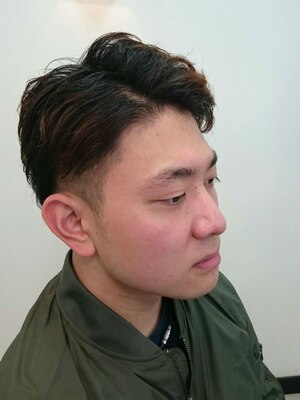 【幅広い年代に人気のバーバーサロン】いくつになってもカッコ良くいたい男性の為のヘアサロン。