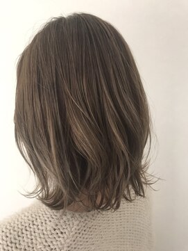 リノ(un Lino) ナチュラルベージュ