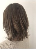 ナチュラルベージュ