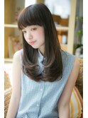 重めバング×暗髪×レイヤーストレート