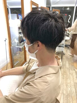 ヘッズ 本八幡店(HEADS) MEN'S HAIR  センターパート　ツイストスパイラル　コンマヘア