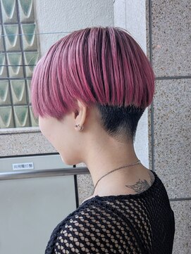 ゴーズゴー 吉祥寺(e)店(go s go) ブリーチ/メンズライク/センターパート/刈り上げショート