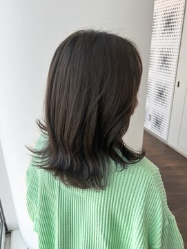 ザック ヴィ(ZACC vie) くびれミディアム / くすみカラー