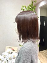 ニカ ボーテ(Nika beaute)&nbsp;切りっぱなしボブ+レッドブラウンカラー