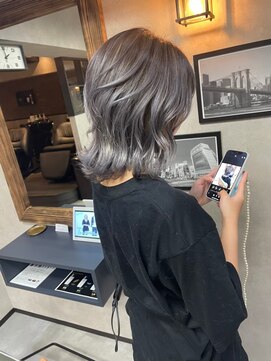 サニー 渋谷(SUNNY) バレイヤージュ、ハイライト、レイヤーロング、グレーベージュ