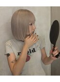 ホワイトベージュ