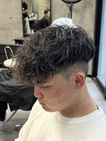 イーラ(era) スペインカール ツイストスパイラル眉カットメンズパーマ