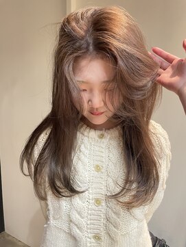 オリ(oli) 透明感たっぷりベージュカラー