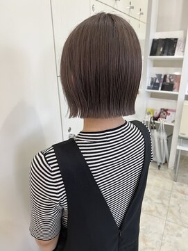 イーエル フレスコ(e.ll fresco) 切りっぱなしボブ