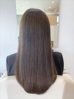 スアビス(Suavis)の写真/素髪のような指通りが叶う《髪質改善トリートメント》が人気♪髪の芯から潤いを補給し、より艶やかな髪へ。