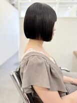 オウル(Owll) *艶ボブ/ミニボブ/コンパクトボブ/内巻きボブ/ブルーブラック*