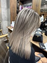 ラフ 難波店(LAFF)&nbsp;バレイヤージュ/シャドウルーツ/ハイライト/レイヤーカット