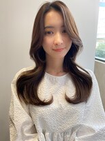 トゥルーズ 梅田店(TLUUS)&nbsp;【TLUUSミルクティーブロンドワンホンレイヤーダークブルー】