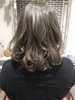 ヘアーデザイン シュシュ(hair design Chou Chou by Yone)&nbsp;☆chou chou☆外国人風Wカラー×ブラックコーデ♪