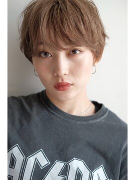 ヘアーアンドメイク シーク 八王子(HAIR&MAKE SeeK) ショート×ベージュカラー