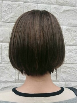 ヘンリエッタ 自由ヶ丘(Henrietta) ナチュラルショートボブ