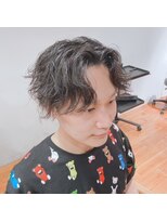 トゥリキャンバス(tRe canvas.)&nbsp;センターパート×パーマ