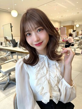 アフロートリノ(AFLOAT Leino) 大人かわいいレイヤーカット　くびれヘア　似合わせ顔まわり