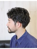 ヨシザワインク プレミアム 横浜 桜木町店(YOSHIZAWA Inc. PREMIUM)&nbsp;黒髪ショートレイヤースパイラル2WAYツーブロックスタイル