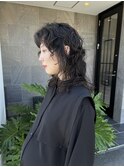 ウルフベースのくるくるパーマスタイル