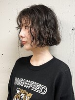タロ(TALO)&nbsp;【TALO】切りっぱなしミニボブ×ウェーブパーマ
