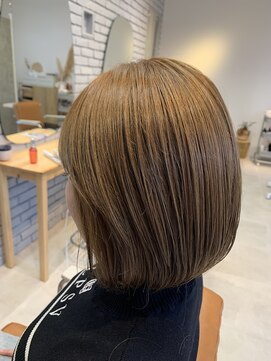 ソレイユ(soleil.) ブリーチ無しハイトーンボブ