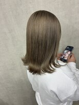 トリコ(ToricO)&nbsp;ミルクティーベージュ　ダブルカラー　ハイトーン　くすみ