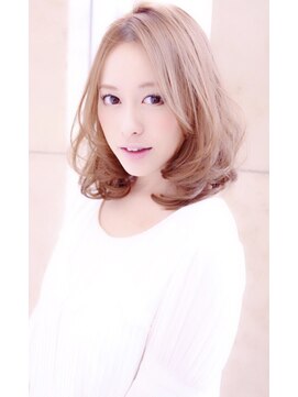 ミッシェル アフロート(michelle afloat) 理想の顔型に近づけていくラウンドCカット☆